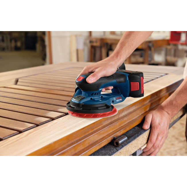 GEX_18V-150-3_Application_Close_22692 (3).jpg BOSCH