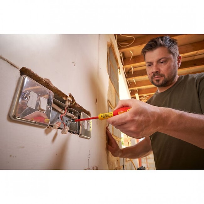 pm_11812_534_534957-waf3bf0uvj-whr.jpg STANLEY