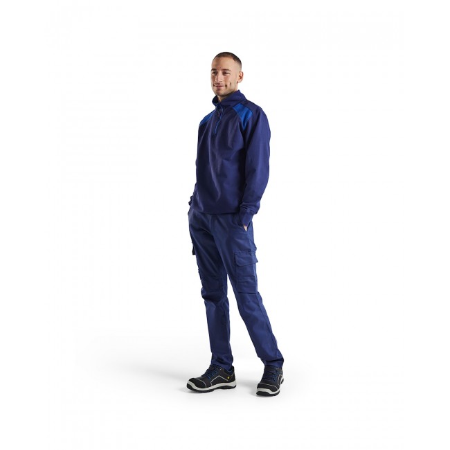 335311588985_FRONT.jpg BLAKLADER