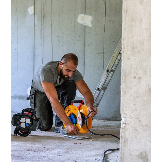 357184_9.jpg BRENNENSTUHL