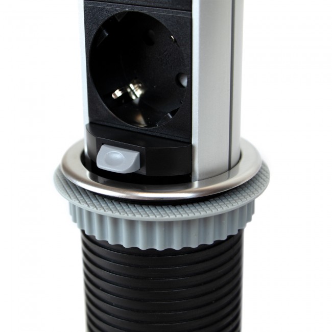 Multiprises à encastrer - rétractable - 4 prises - Vertikal Push 60 - Bricozor 3.jpg EMUCA