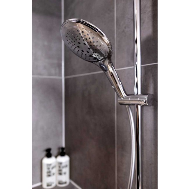 douchette-a-main-3-jets-diametre-100-mm-basic-universal-wenko-2-bricozor.jpeg WENKO