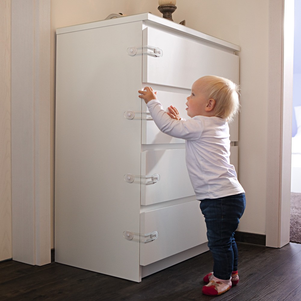 cupboard child security / sécurité enfant pour placard - print in