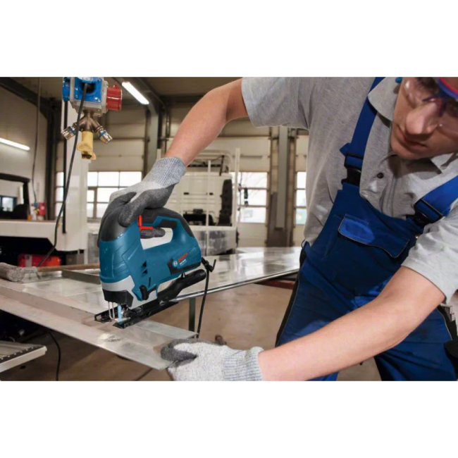 scie-sauteuse-gst-90-be-060158f000-bricozor-04-png-square-1000x1000.png BOSCH