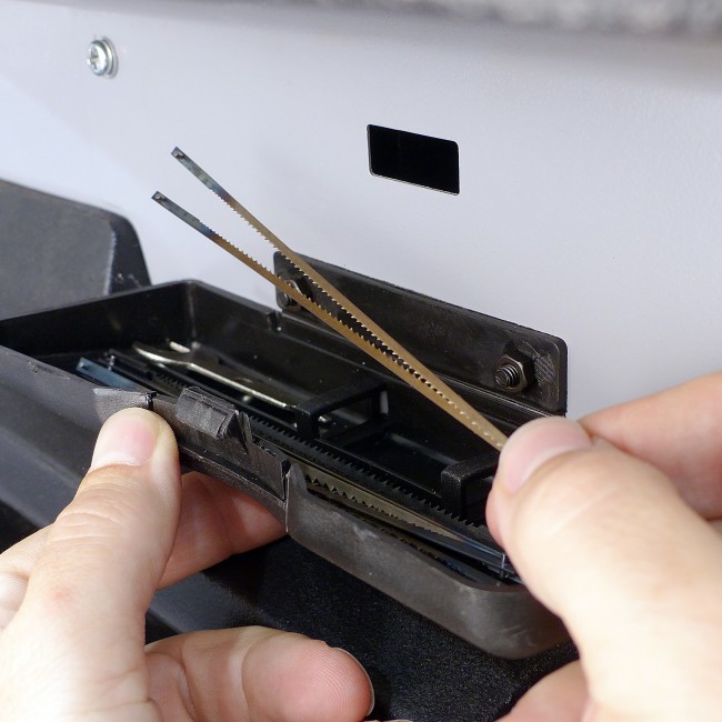 Scie à chantourner 80W - ENERGYSCROLL-405VE - Bricozor 5.jpg PEUGEOT