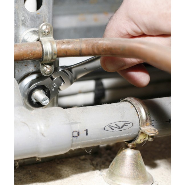 310325-virax.jpg VIRAX