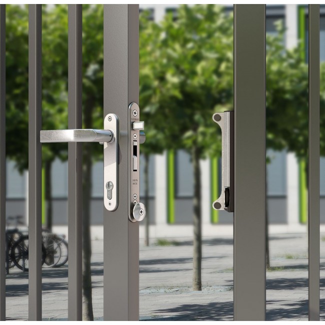 Serrure_à_larder_pour_portail_tubulaire_Sixtylock_cylindre_européen_2_bricozor.jpg LOCINOX