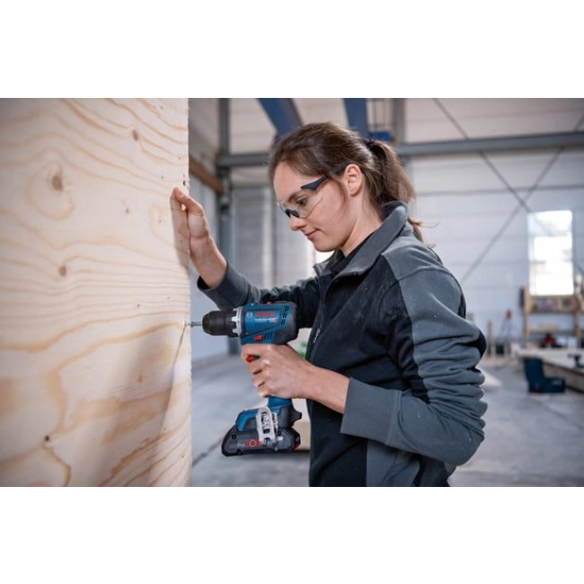 o389792v117_GSR_18V-90_C_application_Screw_W17.jpg BOSCH