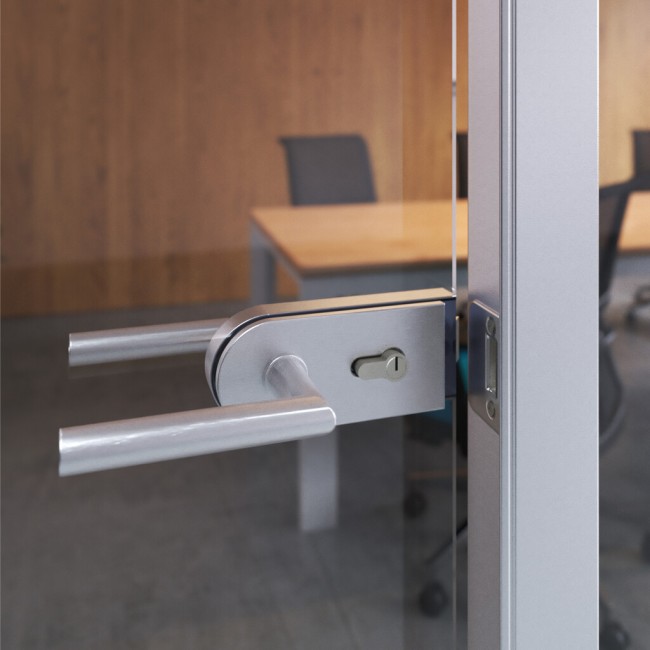 FM7059BI52860_1026362_SZ6.jpg EMUCA