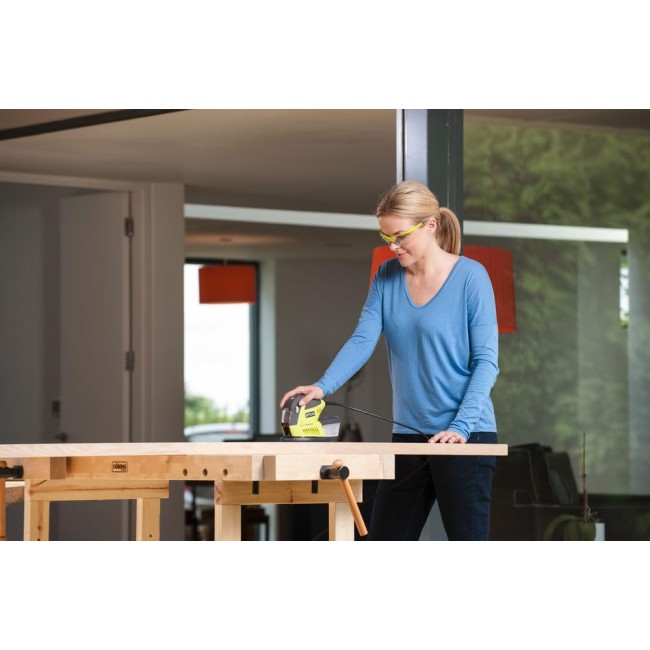 Ponceuse multifonction 180 W filaire RMS180SA30 - 100 x 176mm ambiance 2.jpg RYOBI