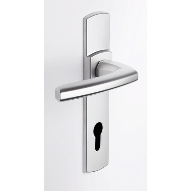 pm_11812_207_207919-qgmer99ymn-600.jpeg VACHETTE