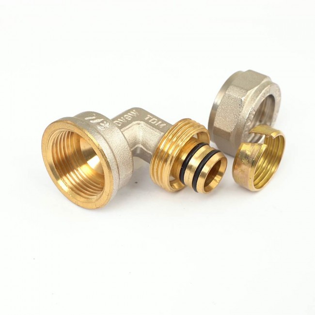 E1_BOUT3177957_B.jpg BOUTTÉ