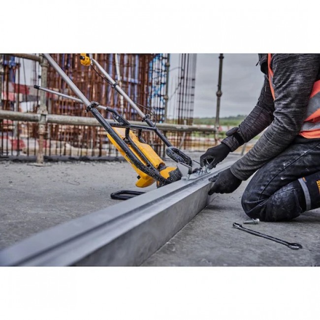 DCPS330N_F3.jpeg DEWALT