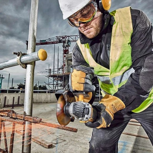 meuleuse-d-angle-sans-fil-125-mm-18-v-dcg405nt-dewalt-square-1000x1000.jpg DEWALT