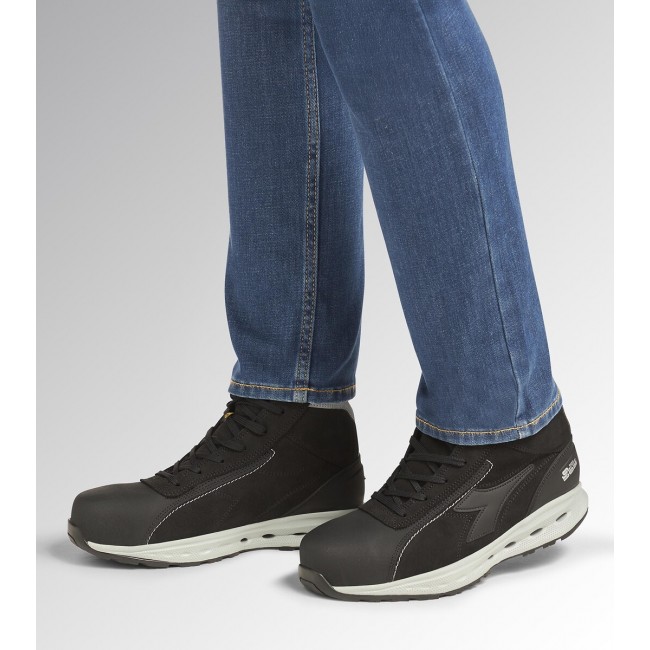 pm_11812_714_714687-l5hgiyl36w-whr.jpg Diadora Utility