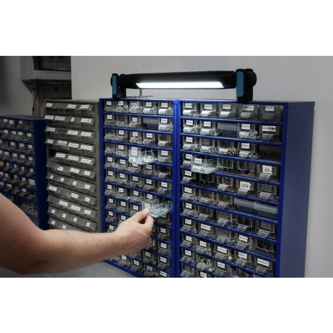 1600-0611_worklight_ml1200rd_use_04.jpg ANSMANN