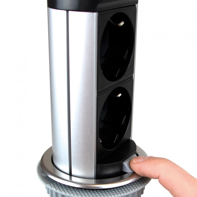 Multiprises à encastrer - rétractable - 4 prises - Vertikal Push 60 - Bricozor 4.jpg EMUCA