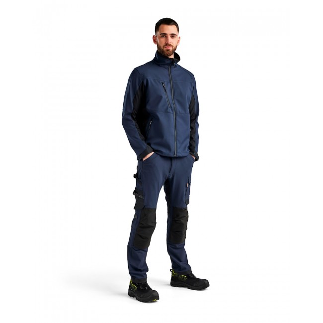 495025168699_FRONT.jpg BLAKLADER