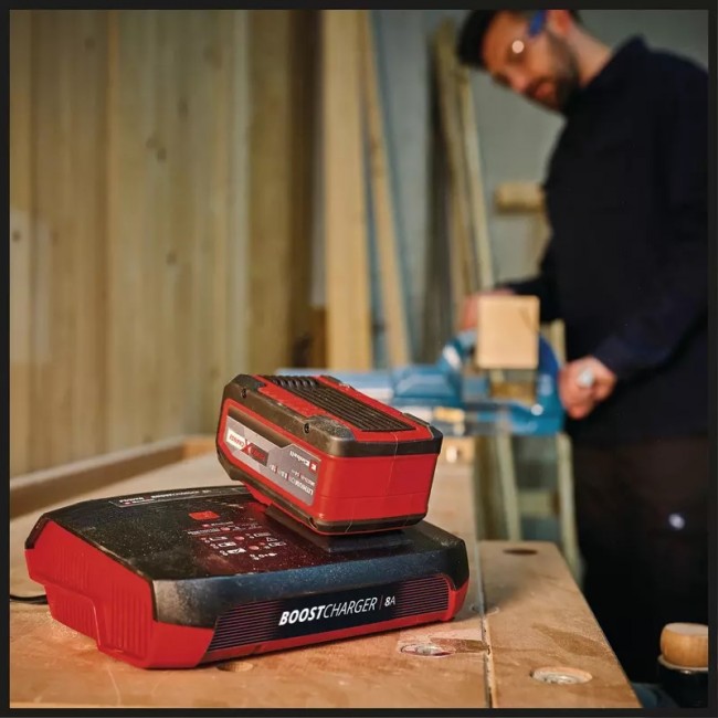Chargeur power X-Boostcharger 8A 3.jpeg EINHELL