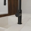 blackpool-mitigeur-cuisine-avec-bec-extractible-noir-mat (5).jpg SCHÜTTE
