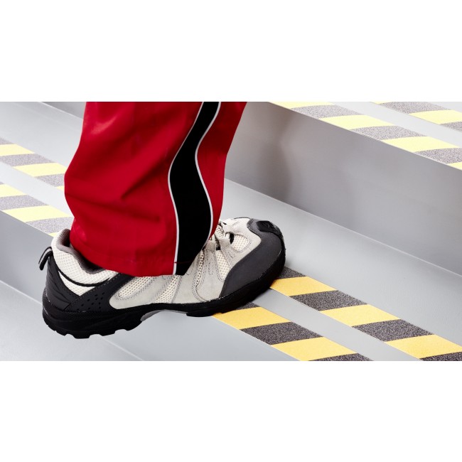 tesa-60951-anti-slip-tape-black-yellow-step6of6-ap.jpeg TESA Adhésifs