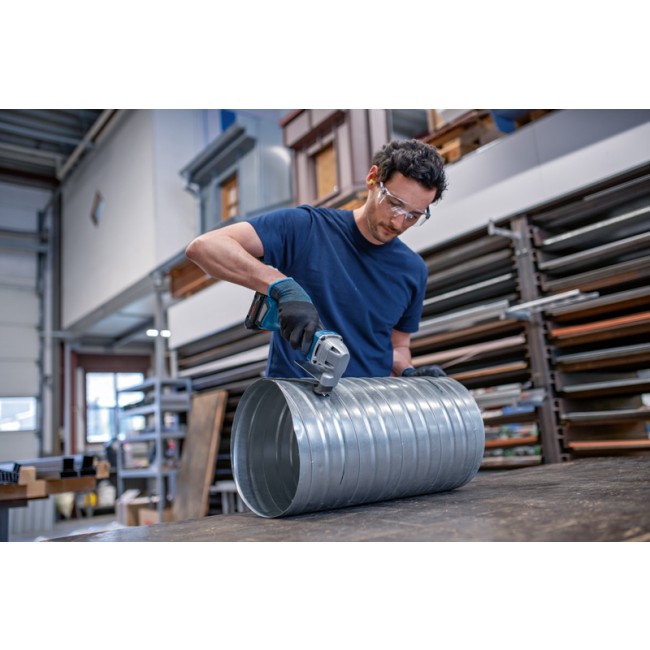 GSC_18V-16_E_application_Lueftungsrohr-rund016 (3).jpg BOSCH