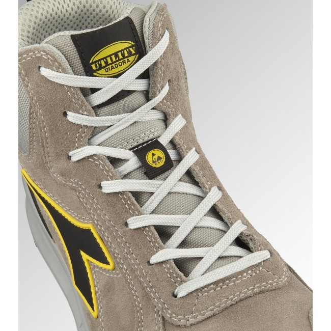 pm_11812_714_714657-m4nwx61gnn-whr.jpg Diadora Utility