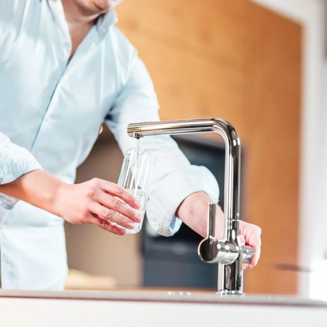 aquastar-pro-mitigeur-avec-systeme-de-filtration-chrome (6).jpg SCHÜTTE