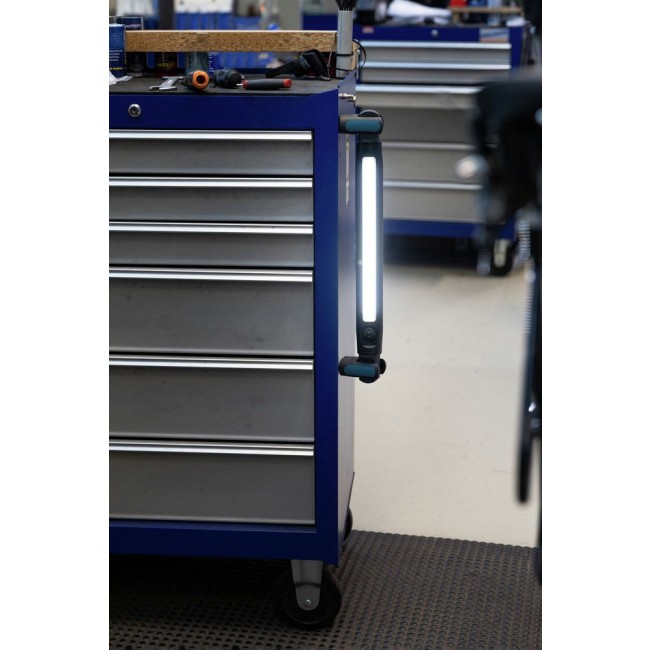 1600-0611_worklight_ml1200rd_use_05.jpg ANSMANN