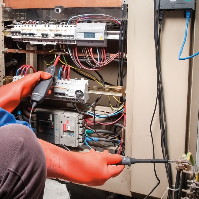 Détecteur de tension VAT:DDT IP2X 1kV CA 773 - P01191773A - Bricozor 1.jpg CHAUVIN ARNOUX