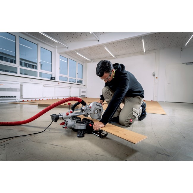 Scie à onglets radiale - 1200W - KGS 216 M - Bricozor 5.jpeg METABO