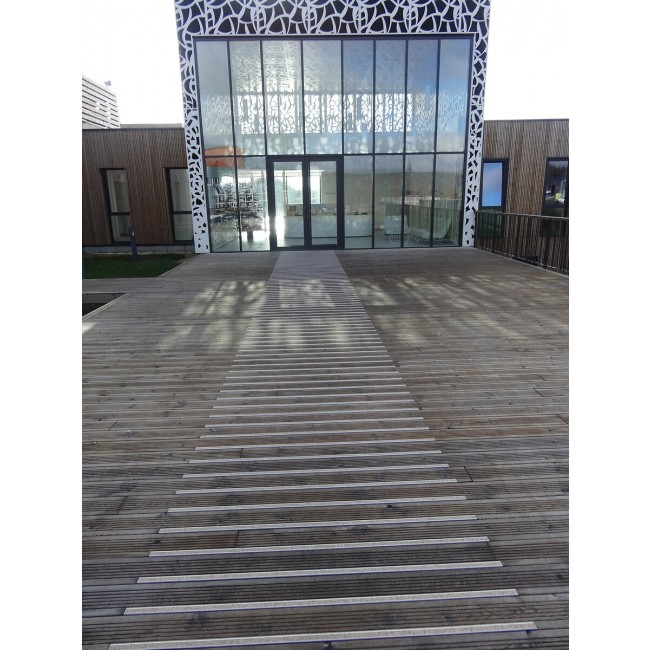 pm_11812_587_587632-bd07vd9p1d-whr.jpg WATTELEZ