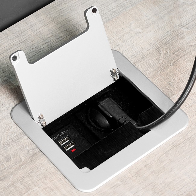 Multiprises à encastrer - avec couvercle - 4 prises - alu - Atom 14 - Bricozor 3.jpg EMUCA