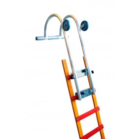 Echelle de toit en bois 15 barreaux - 4 mètres+ Crochet de faitage DUARIB