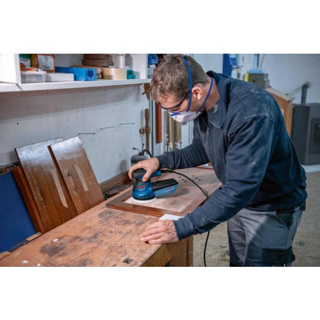 GEX_125-1_AE_application_Staubbeutel-Werkbank_029 (12).jpg BOSCH